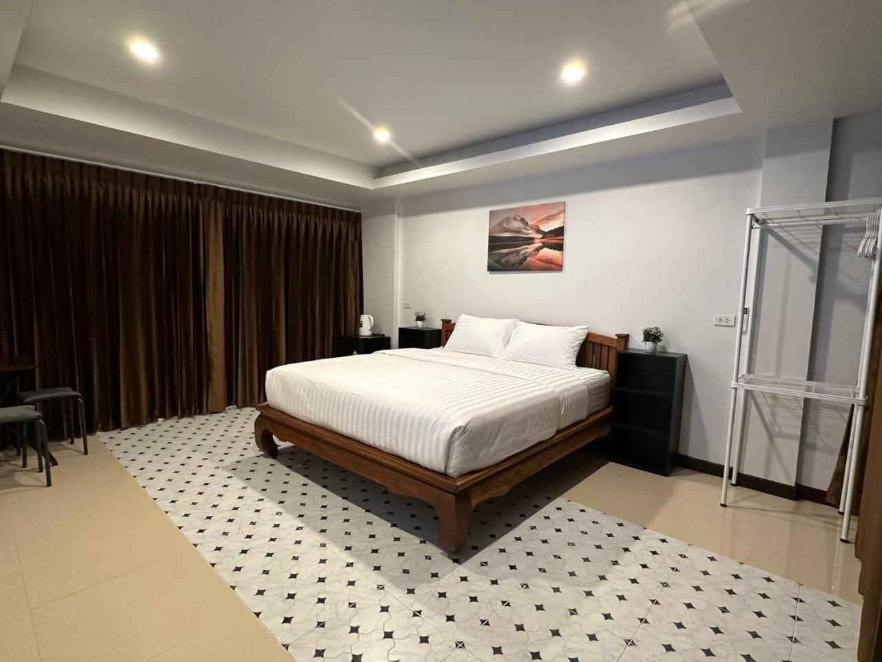 Apartamento Chris Jay @ Cnx Chiang Mai Exterior foto