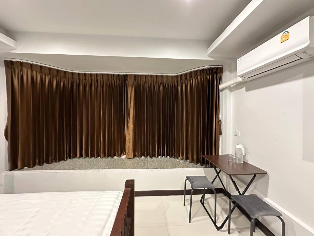 Apartamento Chris Jay @ Cnx Chiang Mai Exterior foto